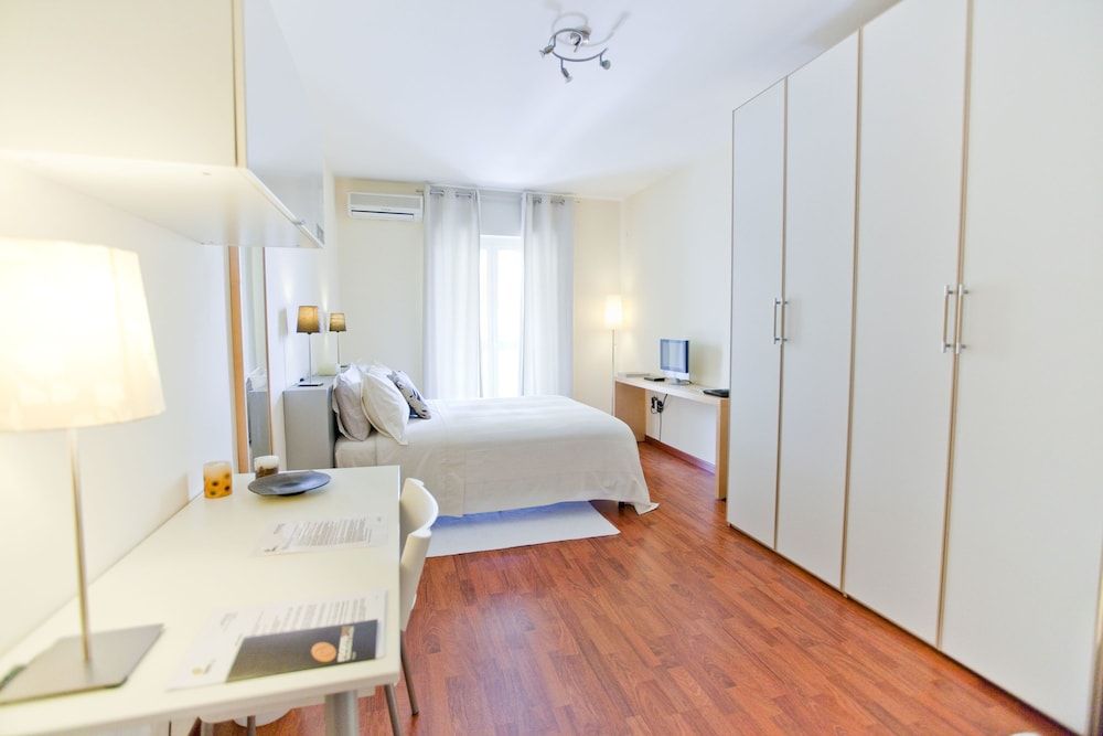 Rooms Rent Vesuvio B&B Comfort Double Room, Shared Bathroom 2