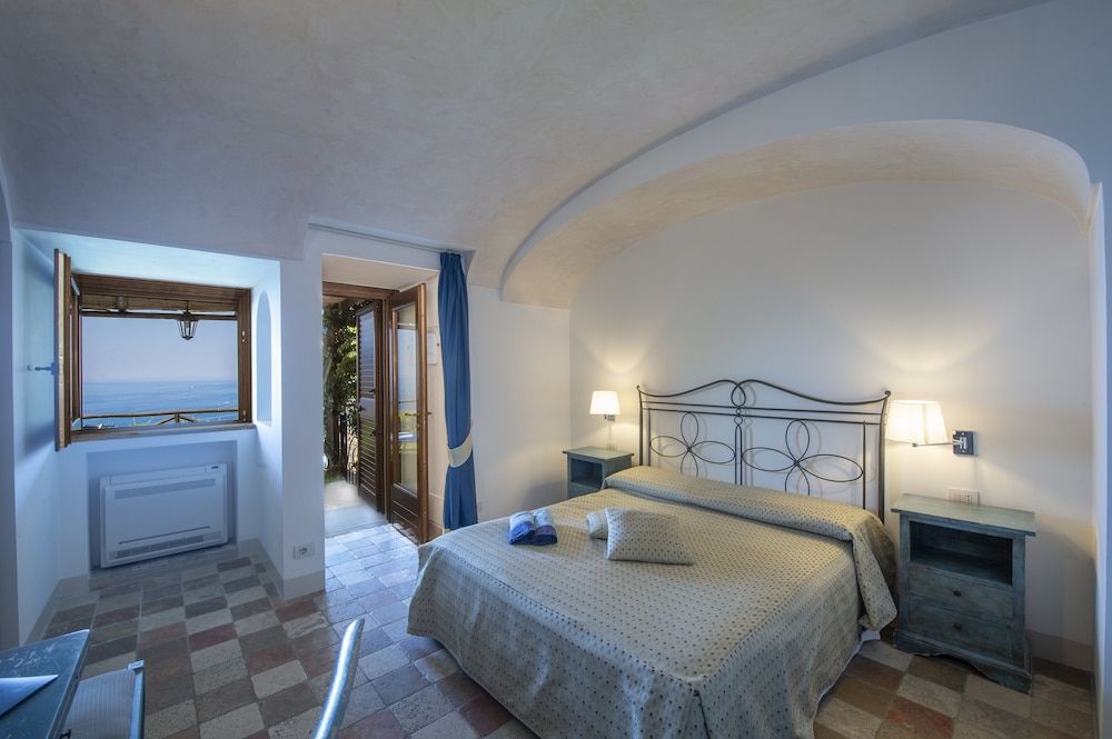 Deluxe Room, Terrace, Sea View