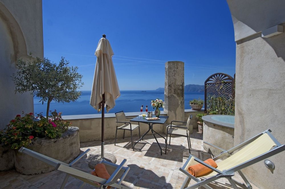 Suite, Multiple Beds, Terrace, Sea View