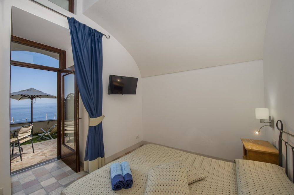 Superior Double Room, 1 Queen Bed, Terrace, Sea View