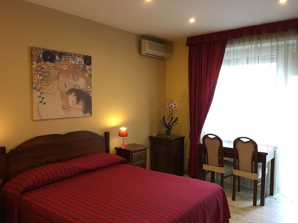 Perseo B&B Double Room, 1 Queen Bed, Private Bathroom 5