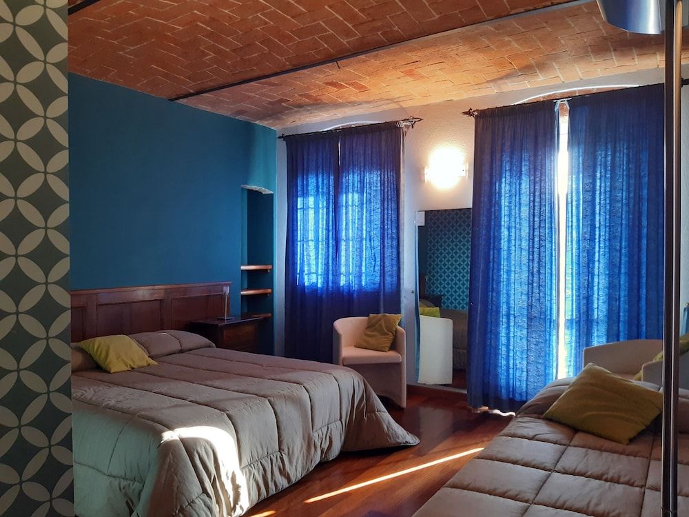 Comfort Triple Room