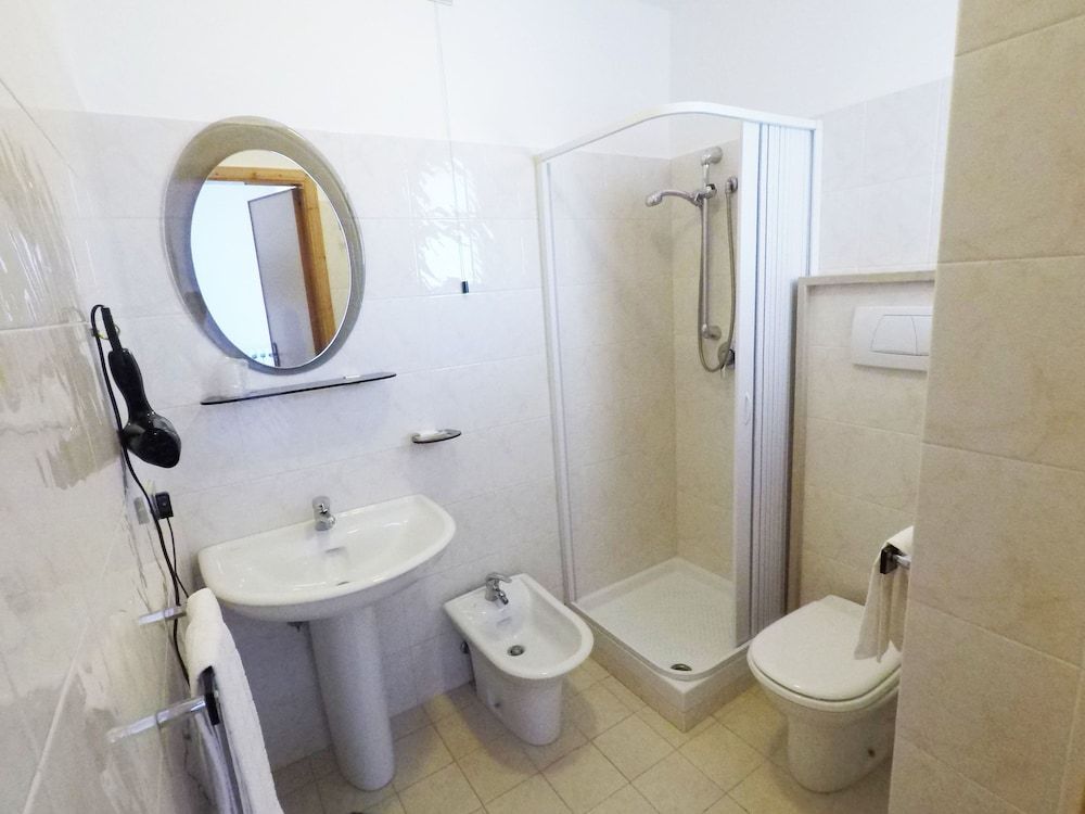 Hotel La Vetta Europa Classic Triple Room 7