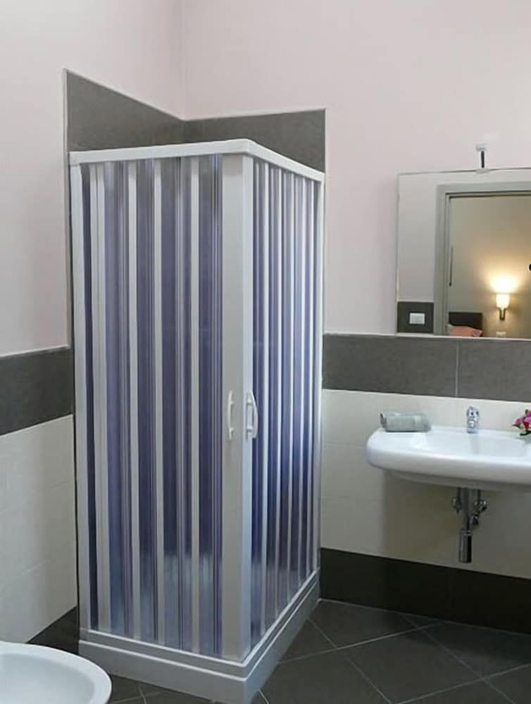 Double Room (King)