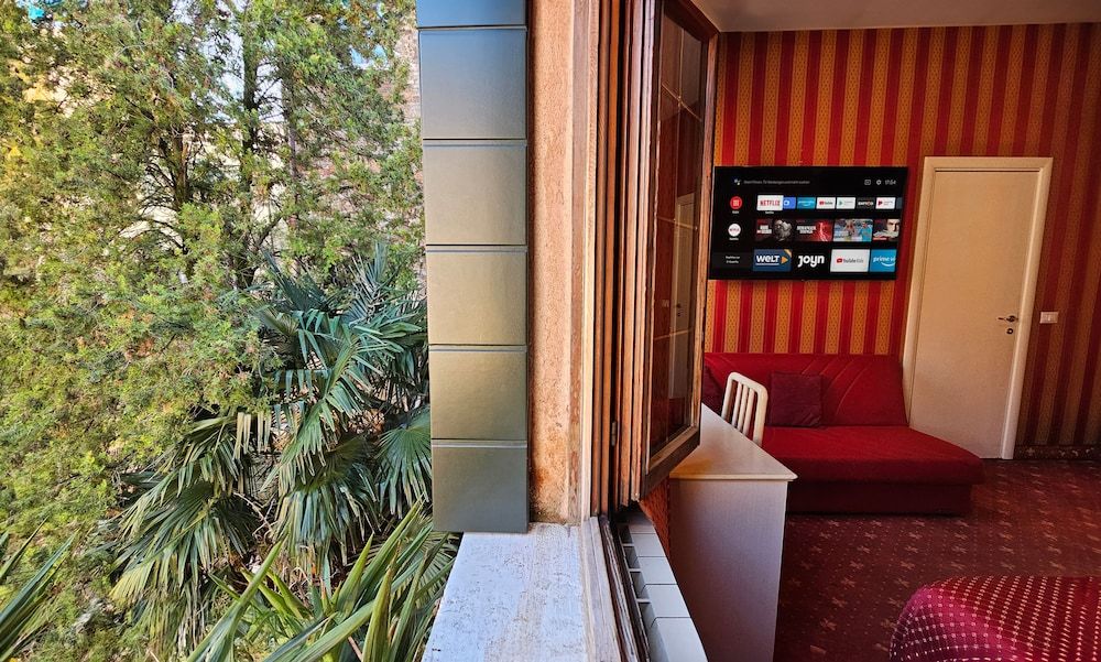 undefined Ca' Messner 5 Leoni 4