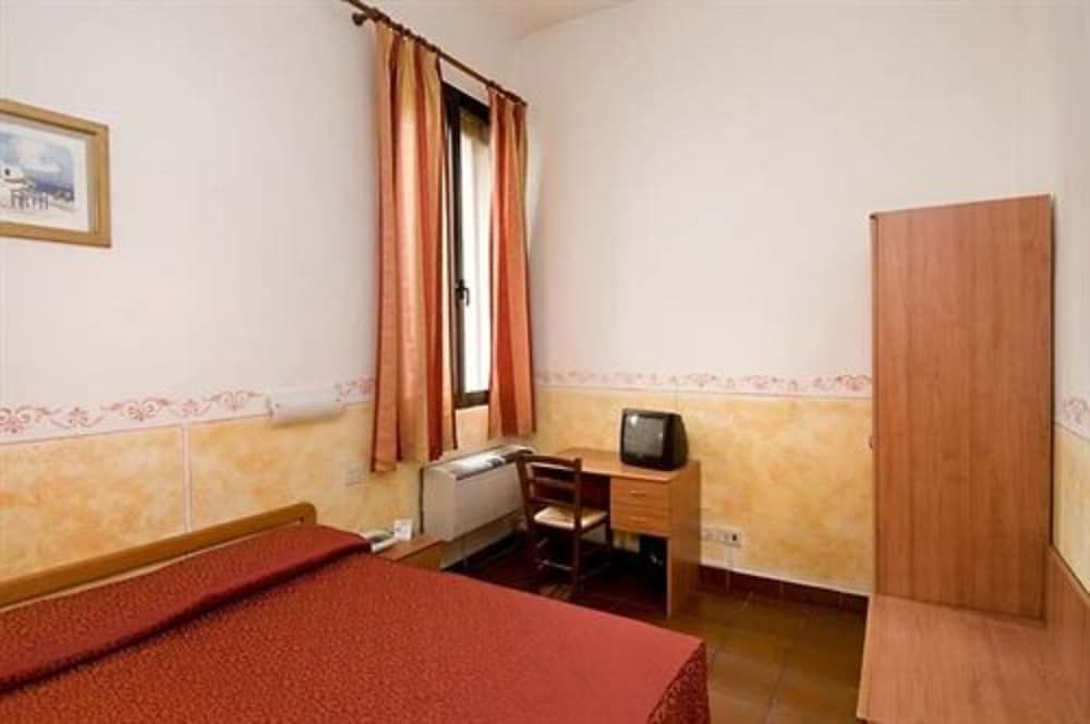 undefined Hotel Palazzuolo 9