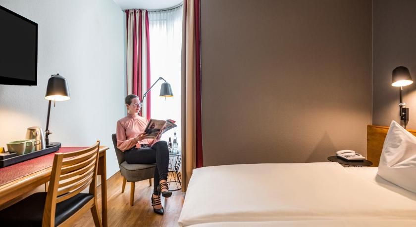 Mercure Hotel Berlin Zentrum Standard Double 9