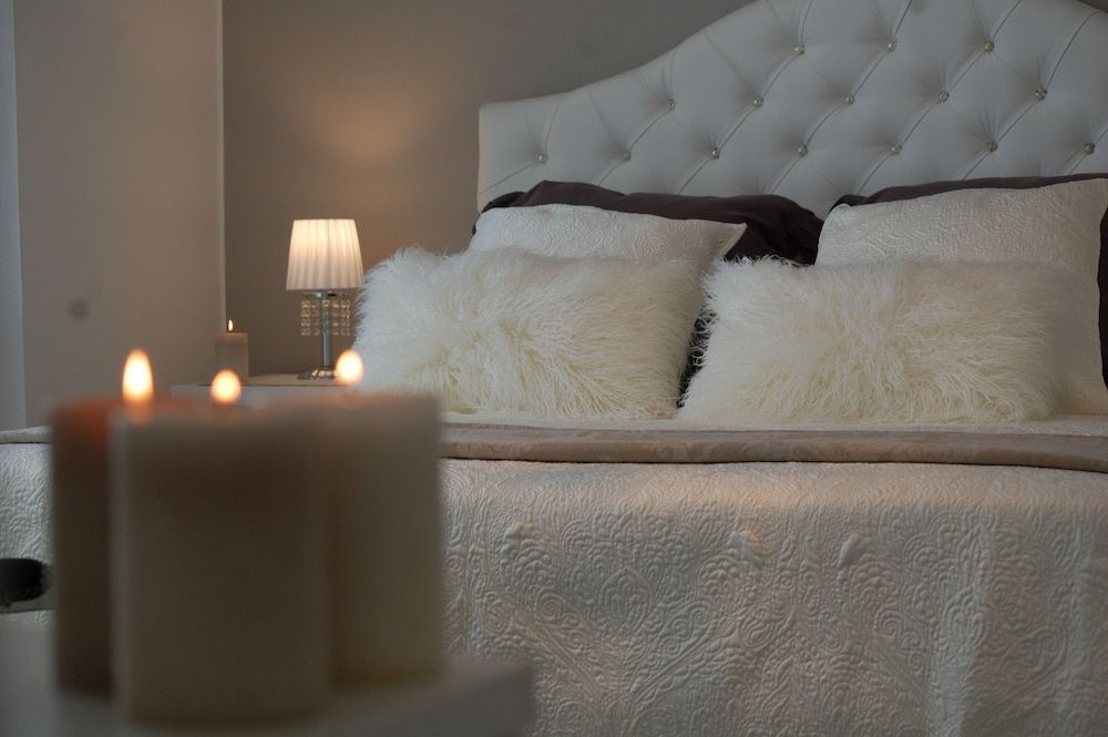Deluxe Suite, Beach or Sea View, Balcony