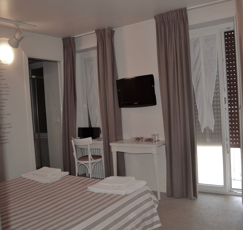 undefined Nina Casetta de Trastevere