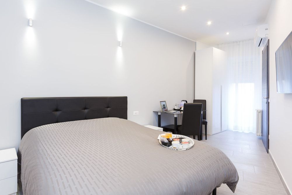 Domus Arena Double Room, 1 Queen Bed, Non Smoking, Private Bathroom 2