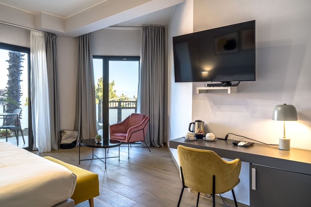 Taormina Palace Hotel Double Room, Partial Sea View 16