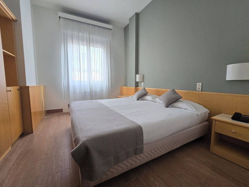 Mokinba Hotels Sant'Ambroeus Double or Twin Room 4