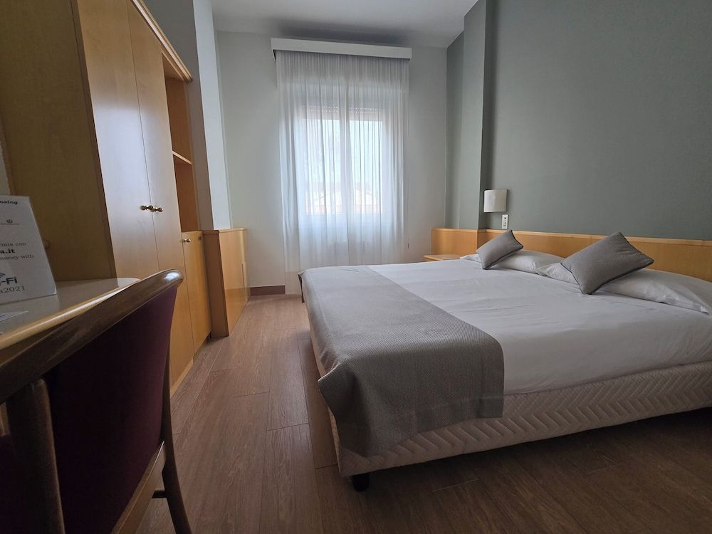 Mokinba Hotels Sant'Ambroeus Double or Twin Room 3