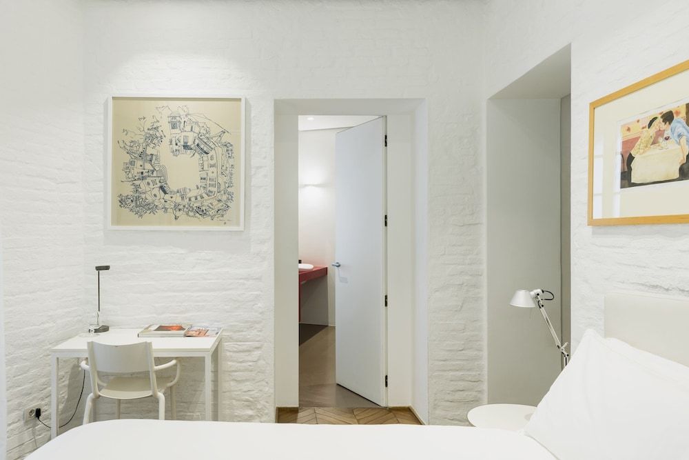 Palazzo Segreti Deluxe Double Room, City View 11