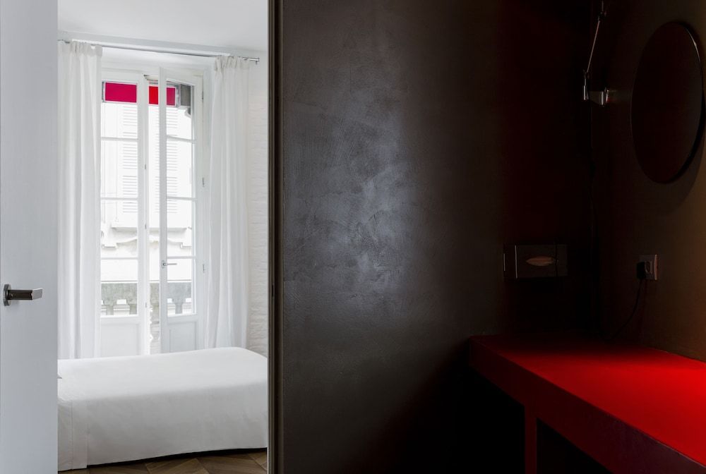 Palazzo Segreti Deluxe Double Room, City View 9