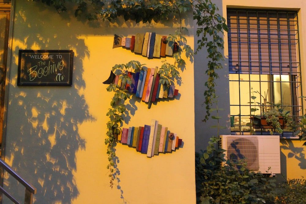 undefined The Beehive 7