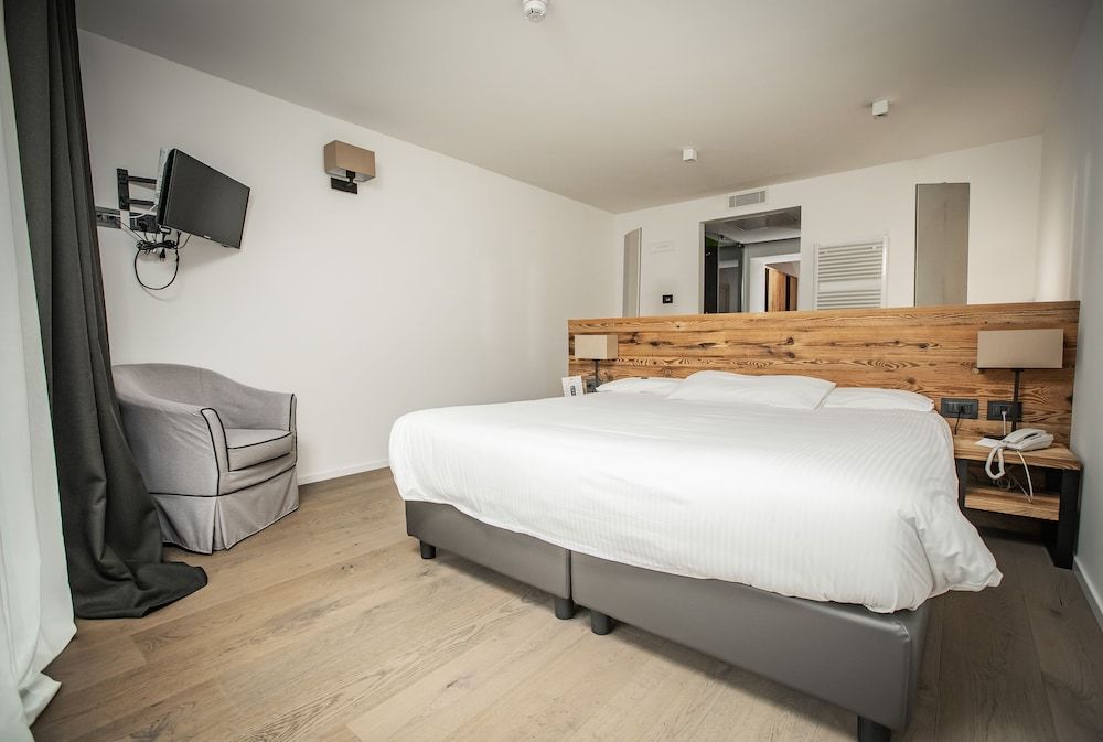 San Giacomo Superior Double Room 2