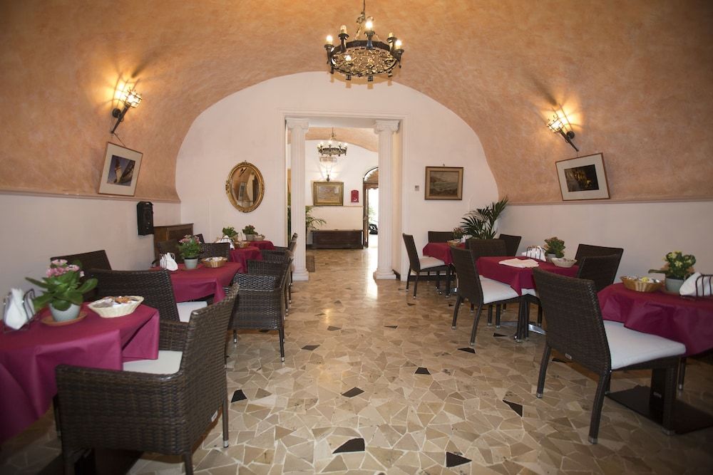 undefined Gaudí Guesthouse 6