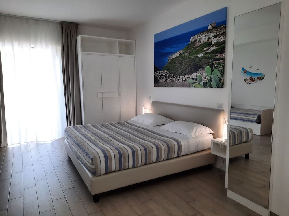 Triple Room, Patio, Partial Sea View