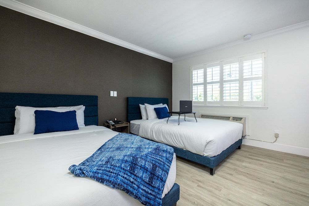 undefined WAFER 450 Hotel 2