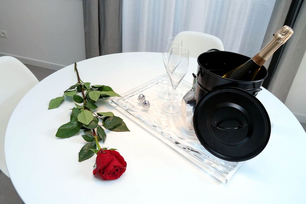 Propaganda Suites Deluxe Townhome 24