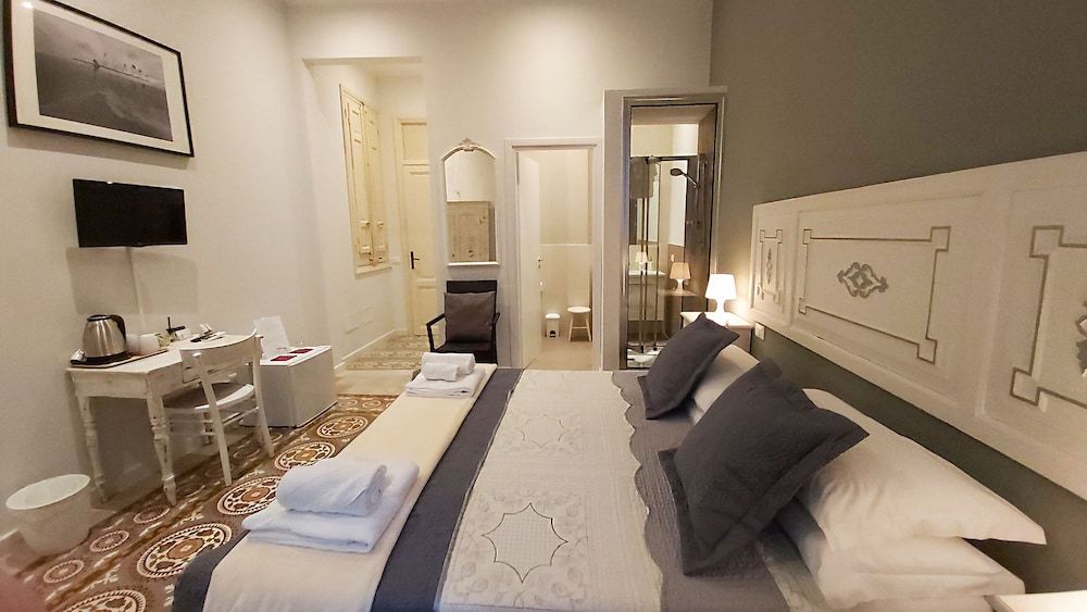B&B Trapani Granveliero Romantic Double Room 4