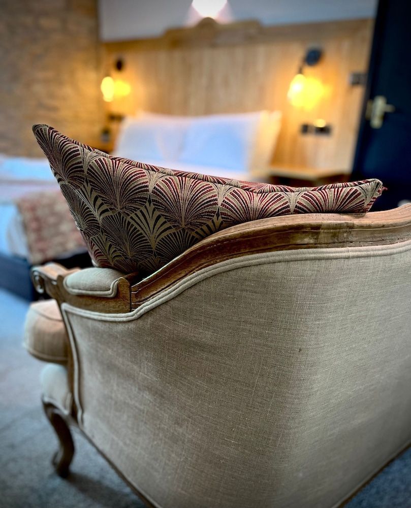 The Blue Boar Inn King Room 27