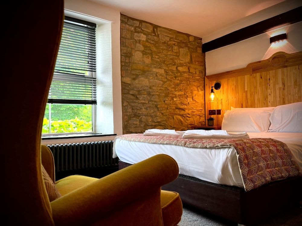 The Blue Boar Inn King Room 13