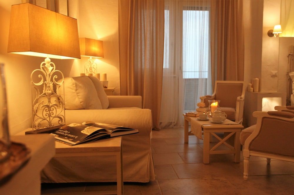 Le Nicchie Guest House Deluxe Room, Garden View 14