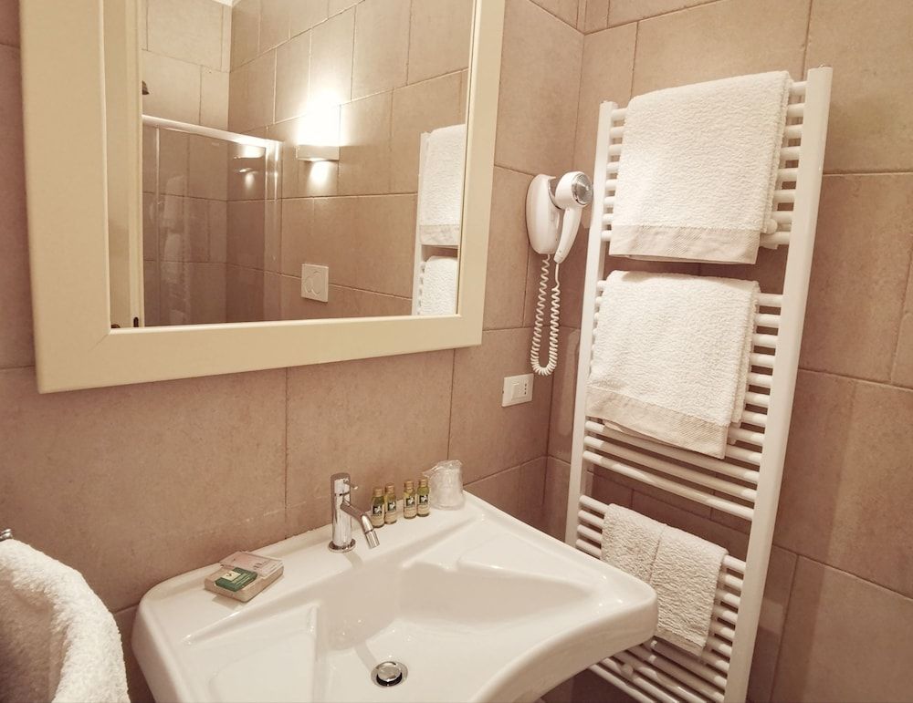 Le Nicchie Guest House Economy Double Room 6