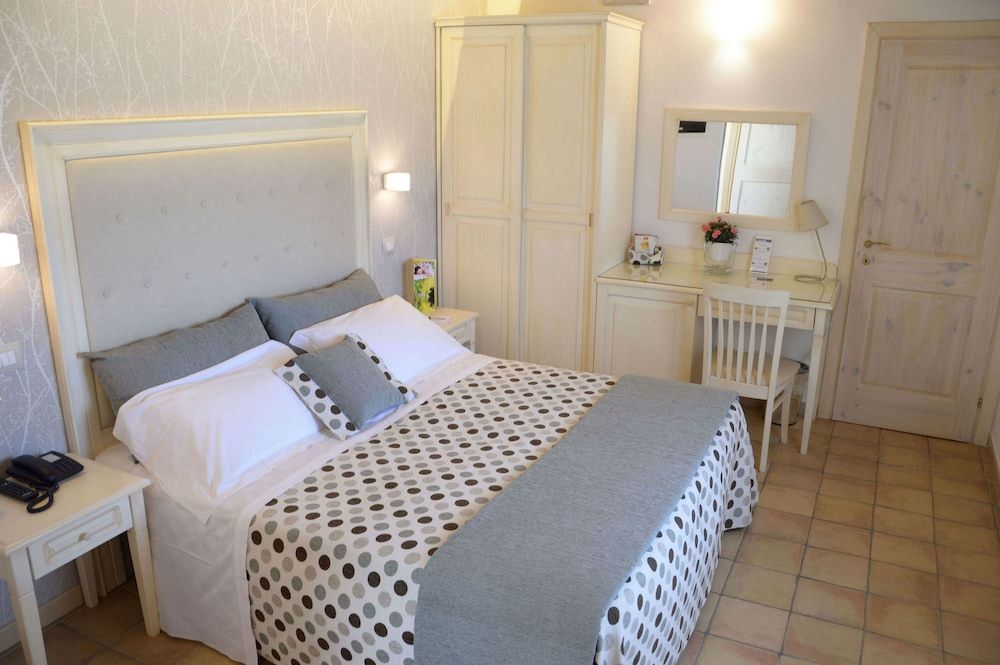 Artemisia Resort Double Room 2