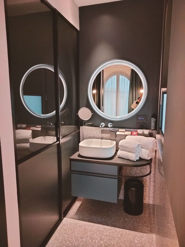 Hotel Ristorante Al Caminetto WorldHotels Crafted Adults Only Junior Suite, 1 King Bed, Terrace, Lake View 10