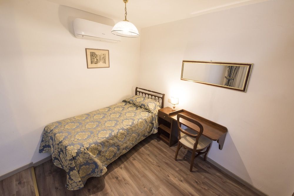undefined Albergo Casa Peron 4