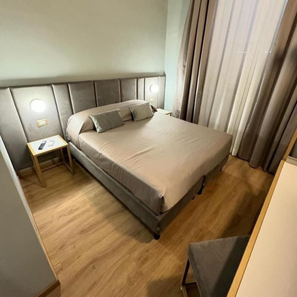 undefined Hotel RomAntica 2