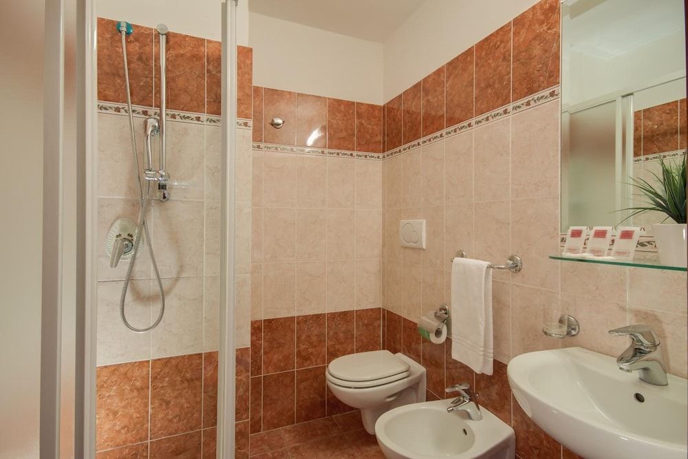 undefined Hotel RomAntica 9