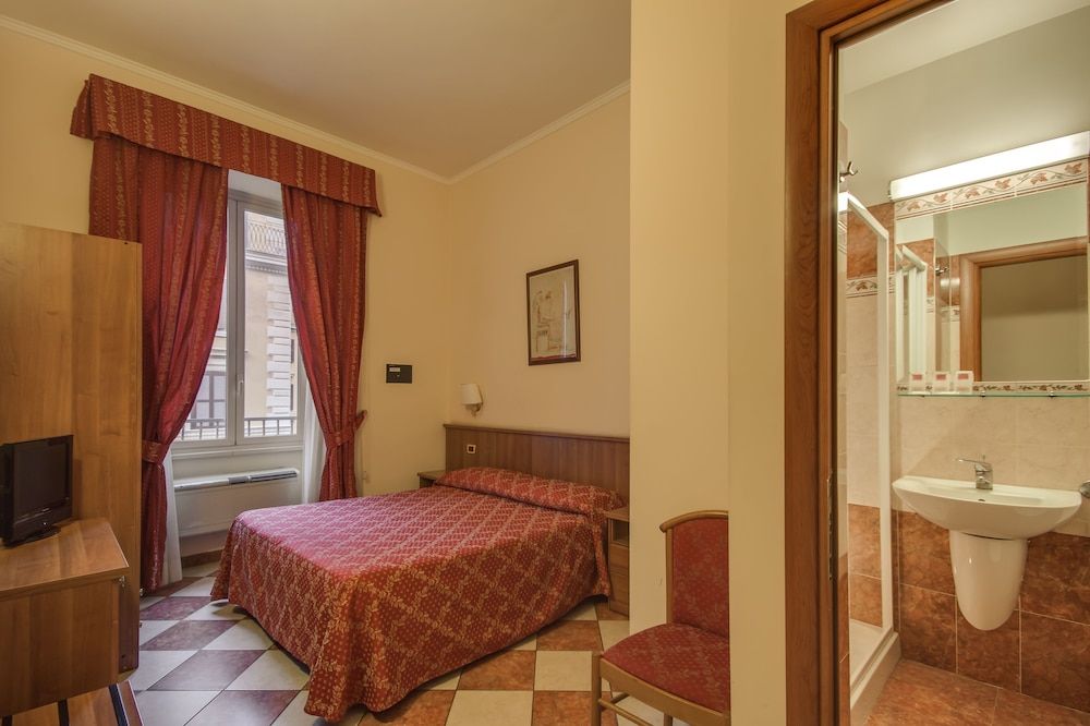 undefined Hotel RomAntica 7