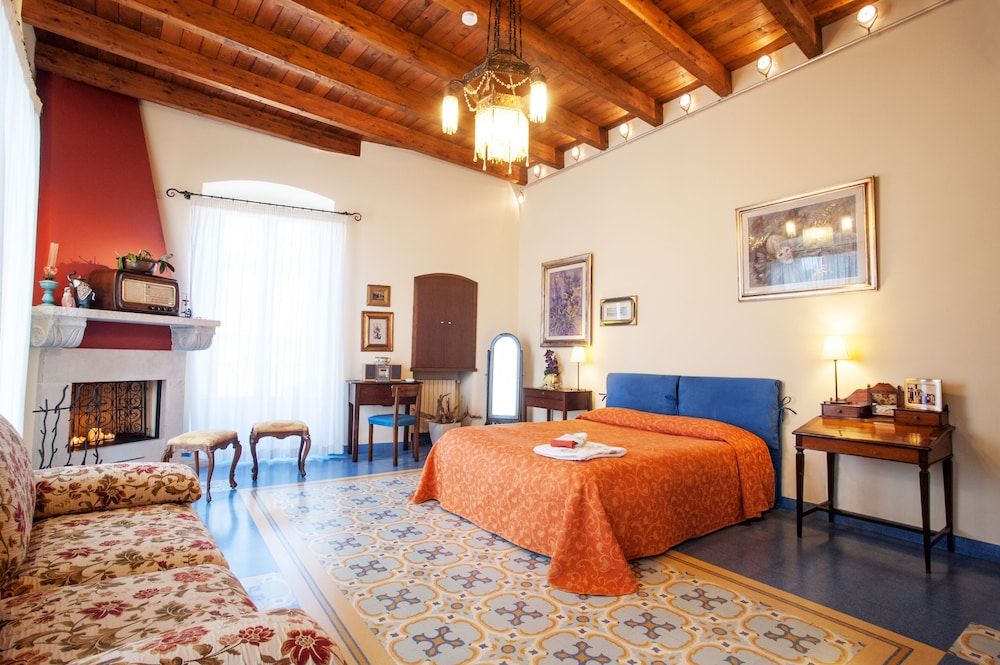 VinsLounge B&B Quadruple Room 24