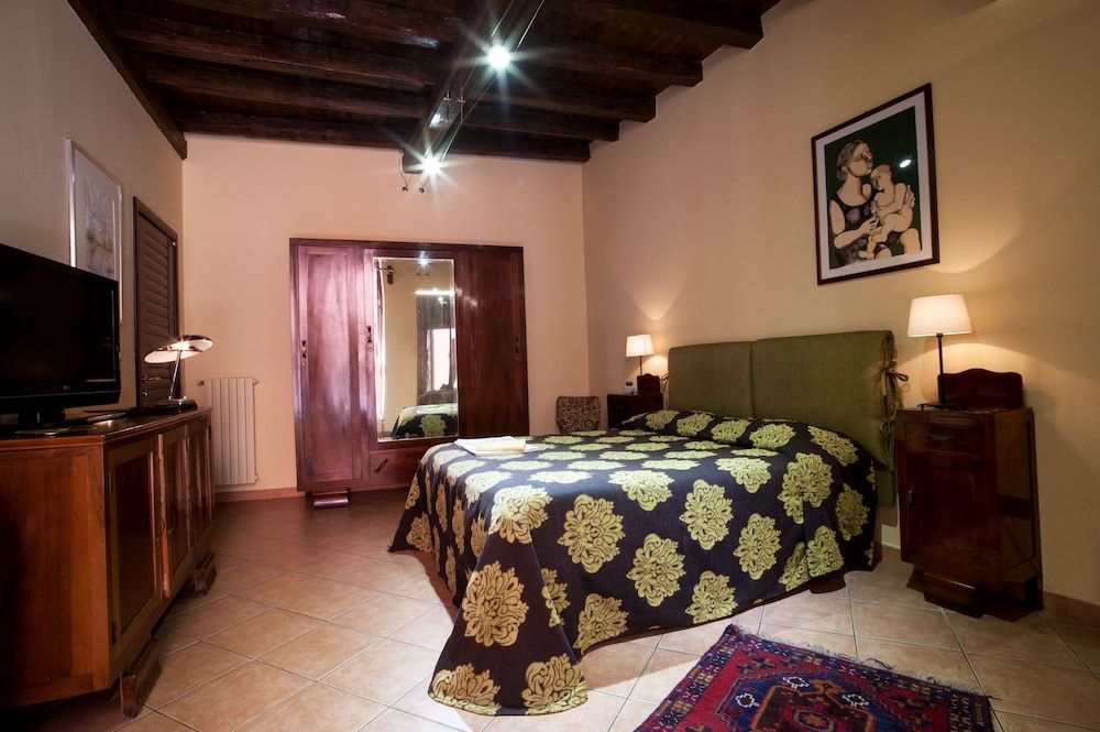 VinsLounge B&B Quadruple Room 10