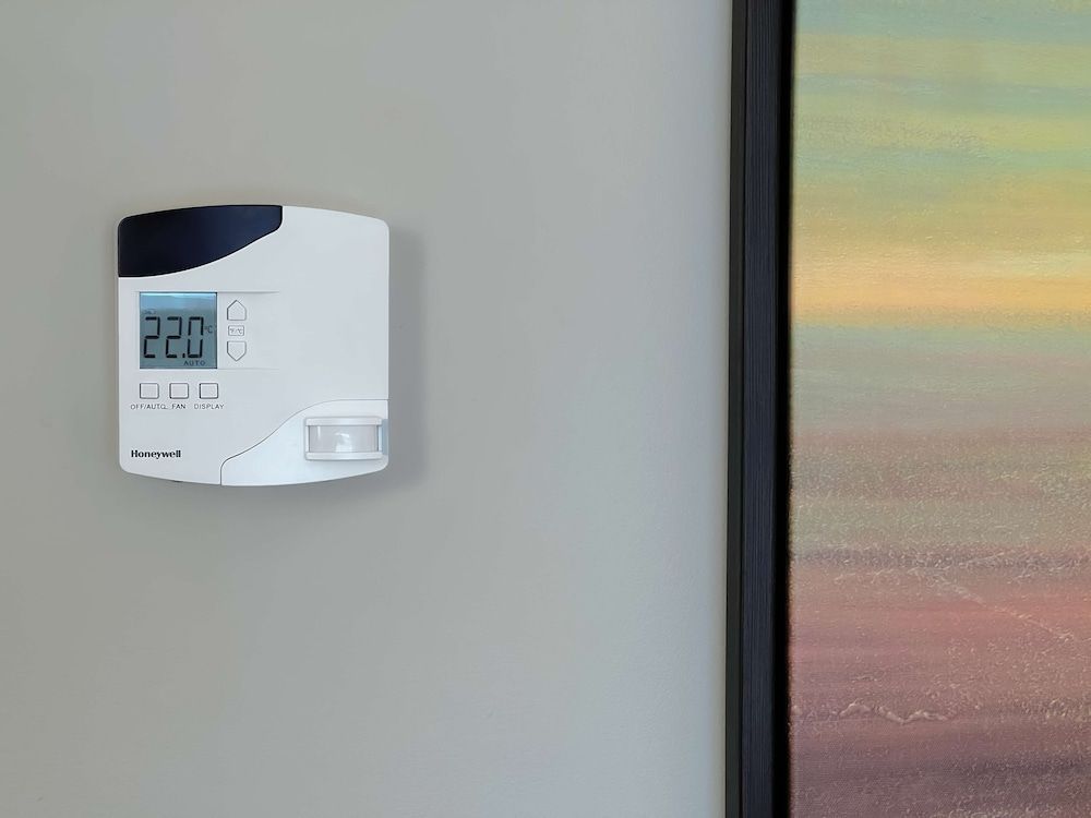 Coast Capri Hotel Room (Coast King) 3