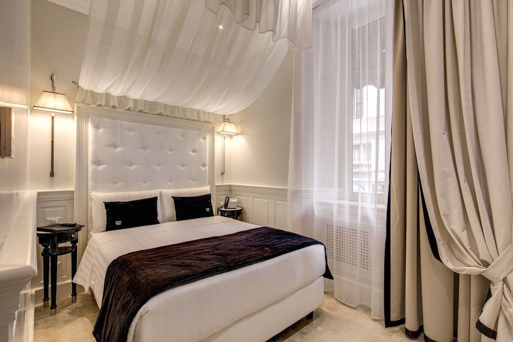 Hotel Tito Economy Double Room