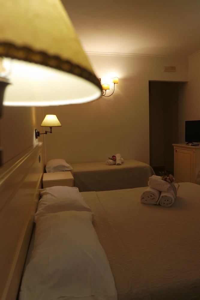 Hotel Santa Caterina Quadruple Room 2