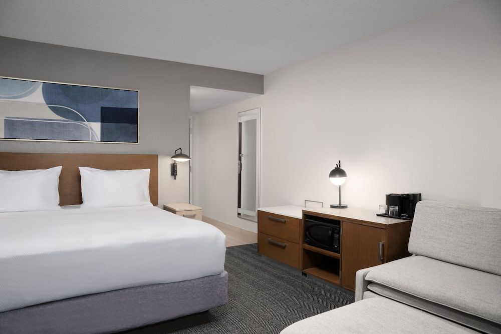 undefined Courtyard by Marriott Orlando East/UCF Area