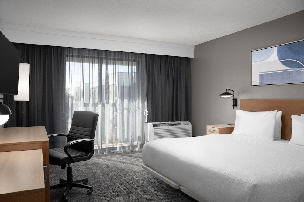 undefined Courtyard by Marriott Orlando East/UCF Area 9