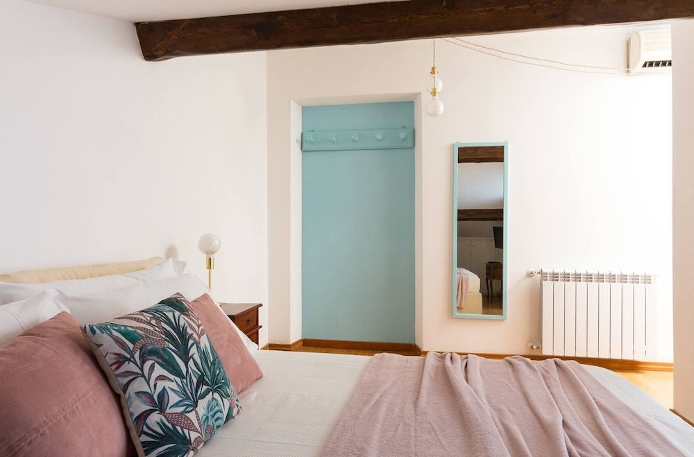 Torripa Group - Trastevere Junior Suite, City View 6