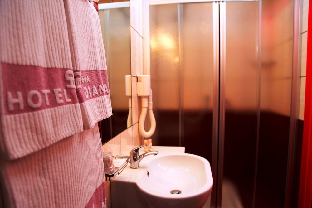 Diana Pompei Family Room 8