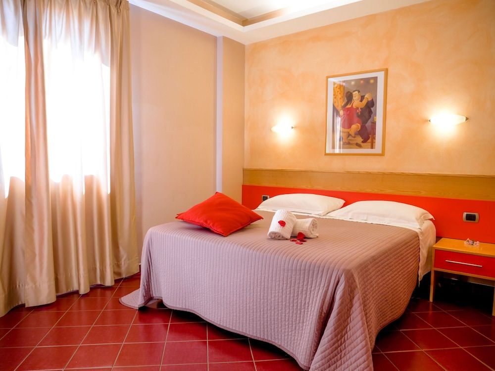 Diana Pompei Superior Double Room 2