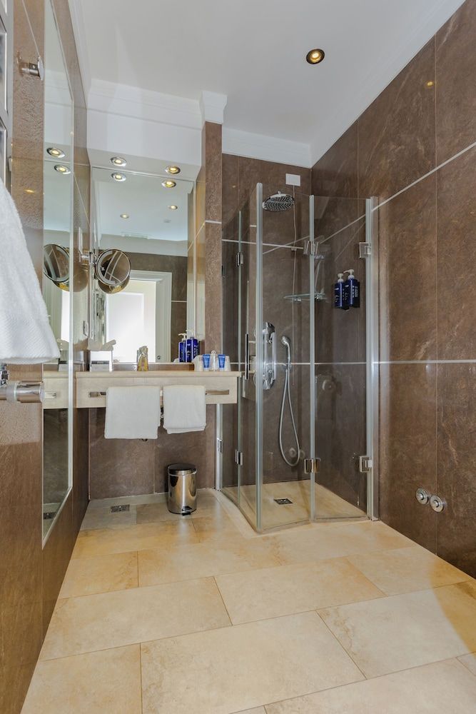 FH55 Hotel Calzaiuoli Superior Double or Twin Room 5