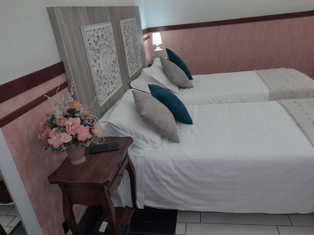 undefined Hotel San Felice 9