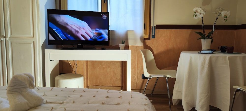 Hotel San Felice Double Room 4