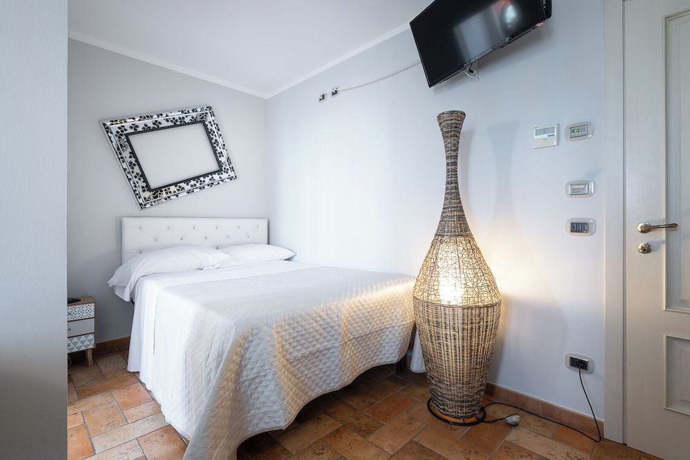 Deluxe Single Room, 1 Large Twin Bed